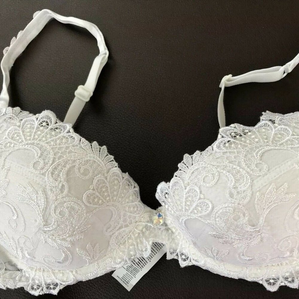 Lise Charmel White bra New Without Tags